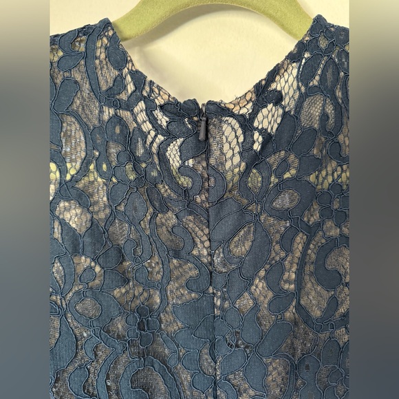 Carmen Marc Valvo Infusion Lace Dress - Picture 7 of 8